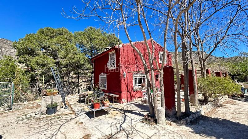 Foto 677ca579-c07d-4c15-a4e0-83b27688c400. Casa amb calefacció aparcament a Relleu