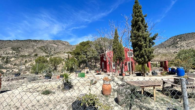 Foto be79218c-fdb6-41a6-8685-cb94946f6b81. Casa amb calefacció aparcament a Relleu