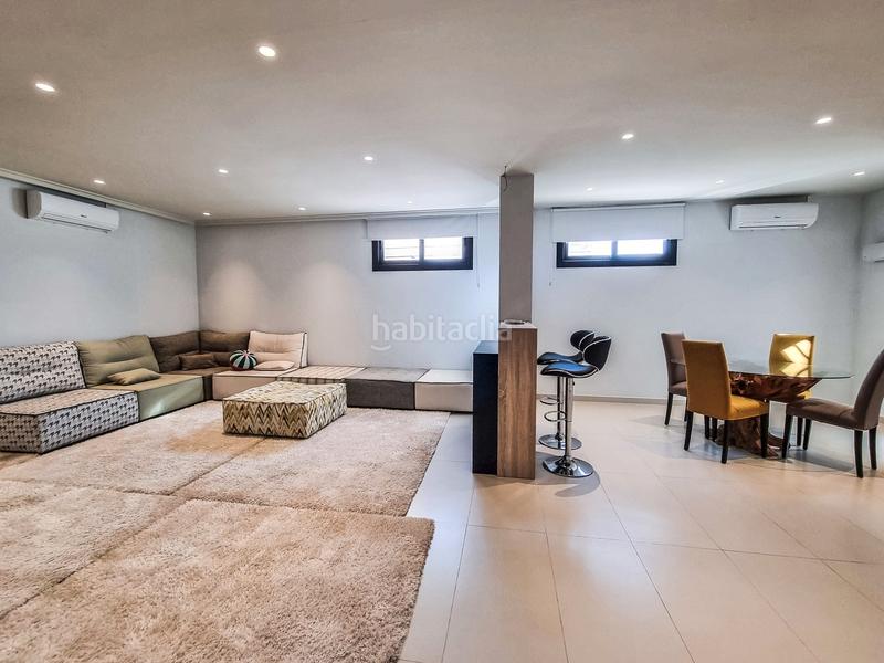 Foto 4a76fef1-2b03-42df-bd87-54b619239a37. Casa con riscaldamento parcheggio piscina in Campoamor Orihuela