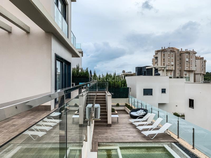 Foto 4b1aeabf-8245-4b80-a041-39b588190728. Casa con riscaldamento parcheggio piscina in Campoamor Orihuela