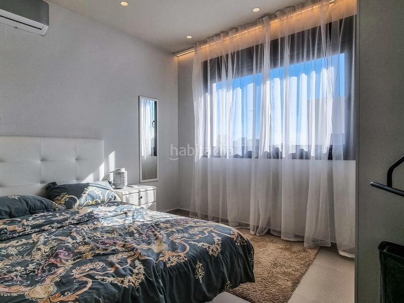 Foto 9eec7883-abba-4fc3-9729-35bb5ac84d25. Casa con riscaldamento parcheggio piscina in Campoamor Orihuela