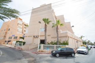 Aparcament cotxe a Cabo Cervera. Se vende amplia plaza de parking en torre la mata, muy cerca de