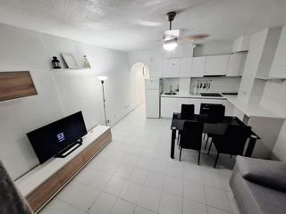 Apartament a Avenida Habaneras - Curva de Palangre. Se vende ático se encuentra a poca distancia de dos hermosas pla