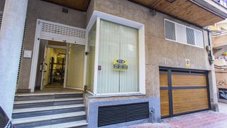 Local Comercial a Avenida Habaneras - Curva de Palangre. En la zona mas transitada y dinámica de torrevieja se encuentra