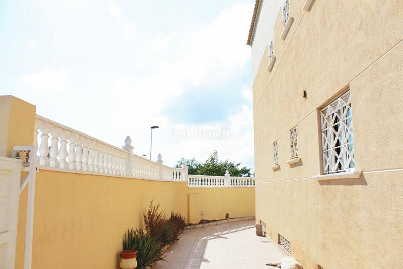 Foto f526cb33-5927-46df-9164-299c6c161431. Maison avec chauffage piscine dans Zona Carrefour - Urbanizaciones Torrevieja