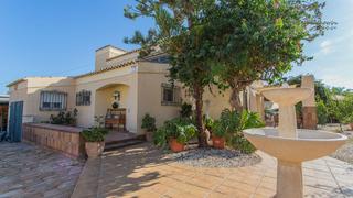 Casa a Los Balcones-Los Altos. Se vende chalet independiente en los balcones los altos,nbsptorr