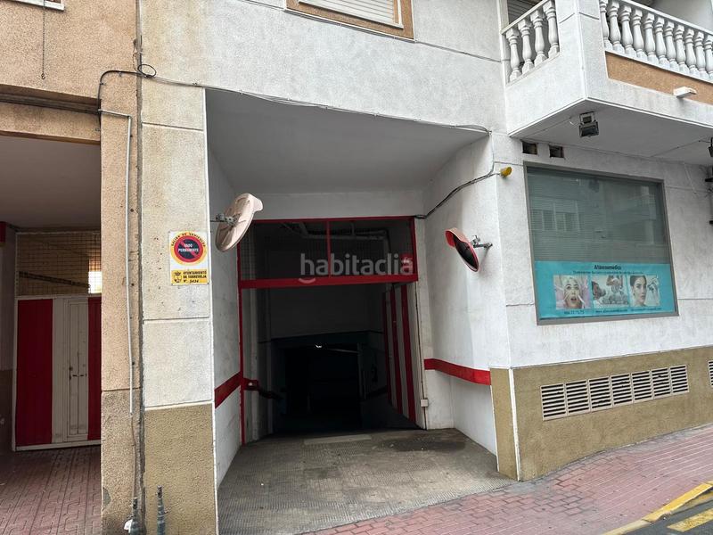 Foto 161afd8d-c9a9-4d07-903e-e73460da781d. Aparcament cotxe a El Acequión Torrevieja