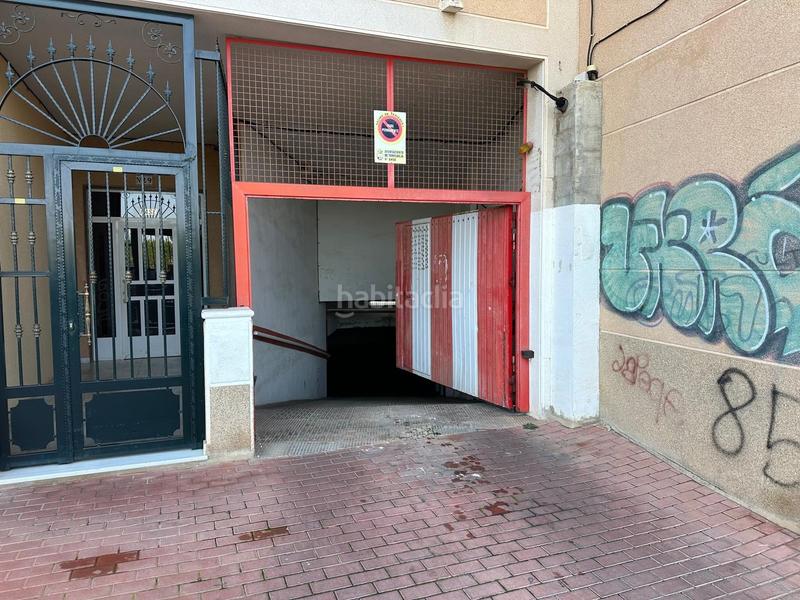 Foto b1d33d87-f65e-414e-bc67-2ee8253d7ad1. Aparcament cotxe a El Acequión Torrevieja