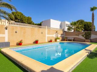 Maison à Los Balcones-Los Altos. Descubre este espectacular chalet independiente en la prestigios