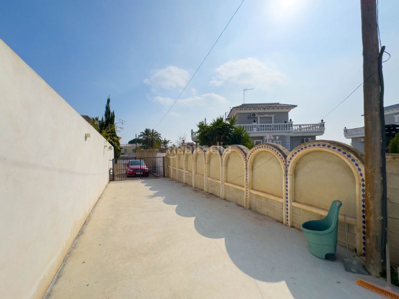 Foto 508d24a3-377b-4686-a32c-8634e4b85a11. Casa amb calefacció aparcament piscina a Rojales