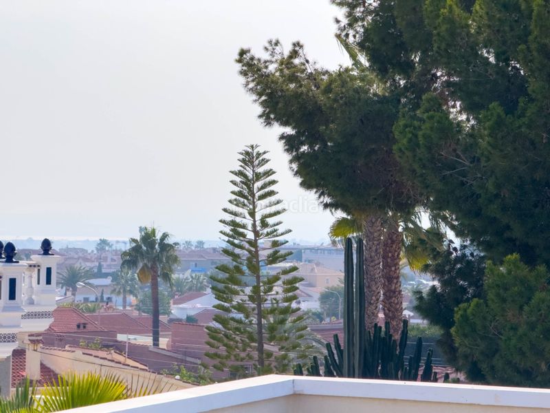 Foto d6aaad60-a731-4ebc-8ed9-3f11a3298273. Casa amb calefacció aparcament piscina a Rojales