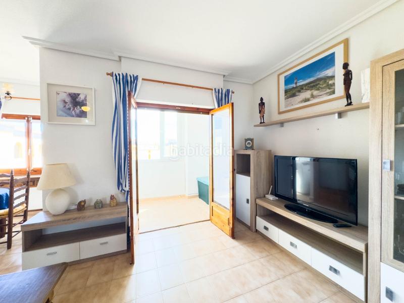 Foto 0cd6ce4b-e4dd-4bd1-9fd6-2db63ba33543. Ático se vende amplio áticonbspennbspPunta Primanbspcon vistas a la piscina comunitaria. el ático se encuentra en segunda planta sin asc en Torrevieja