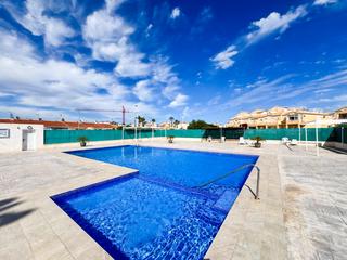 Haus in Zona Carrefour - Urbanizaciones. Este encantador bungalow de una sola planta en torreta 3, fase 1