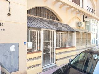 Appartement à Avenida Habaneras - Curva de Palangre. Se vende encantador apartamento en planta baja con entrada indep