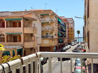 Apartament a El Acequión. Este acogedor apartamento en torrevieja se sitúa a solo 200 metr