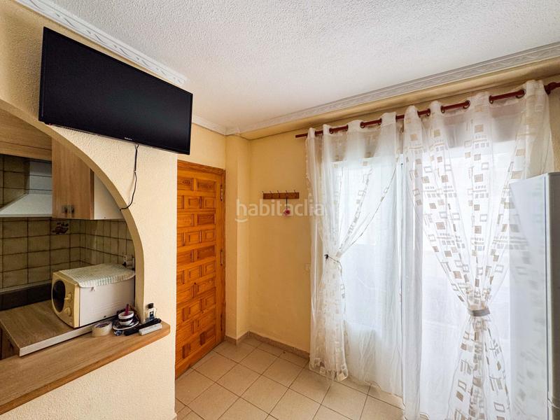 Foto 07675745-d7d2-4af7-a81d-fc0a6a8f0170. Piccolo appartamento con piscina in Cabo Cervera Torrevieja