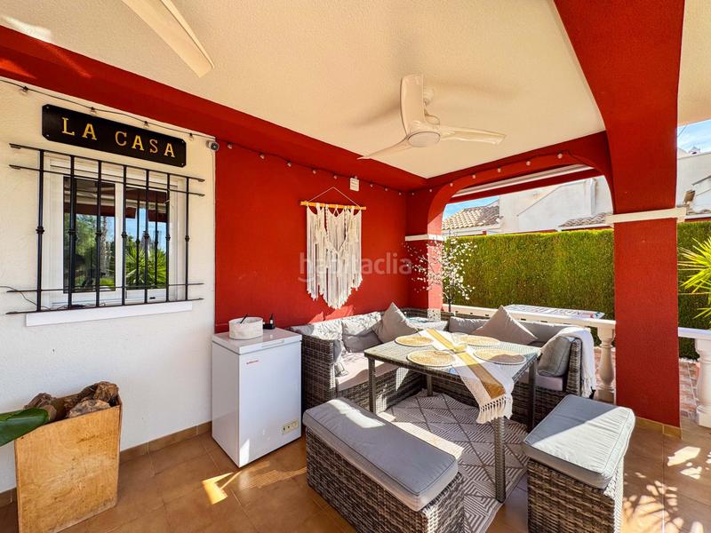 Foto 05b0b1cd-7b05-4f9e-a437-a98539de70a5. Chalet villa en los montesinos montesol villas con piscina y soláriumesta villa en los montesinos, situada en la urbanización montesol vi en Montesinos (Los)