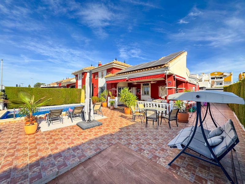 Foto 474ed07d-f93c-4961-a524-af211c85518d. Chalet villa en los montesinos montesol villas con piscina y soláriumesta villa en los montesinos, situada en la urbanización montesol vi en Montesinos (Los)