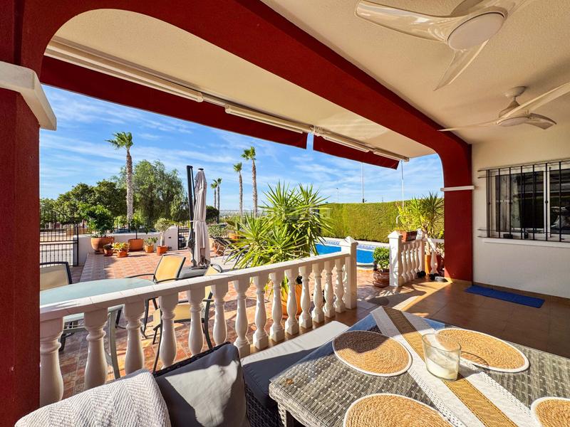 Foto 89133df3-023a-412b-b350-48a51bfdf7dc. Chalet villa en los montesinos montesol villas con piscina y soláriumesta villa en los montesinos, situada en la urbanización montesol vi en Montesinos (Los)