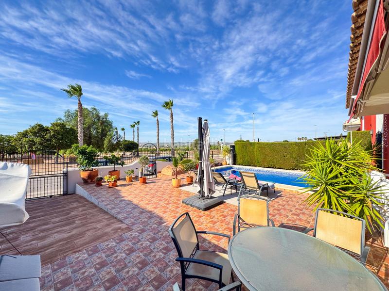 Foto eb56698e-0db7-44bf-a9d5-cbc54f159a36. Chalet villa en los montesinos montesol villas con piscina y soláriumesta villa en los montesinos, situada en la urbanización montesol vi en Montesinos (Los)