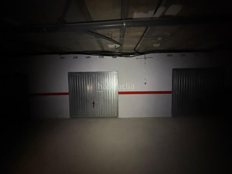 Foto a9e93c00-e2df-4d7d-8ac5-cfc036c9b796. Parking voiture dans Torreblanca Torrevieja