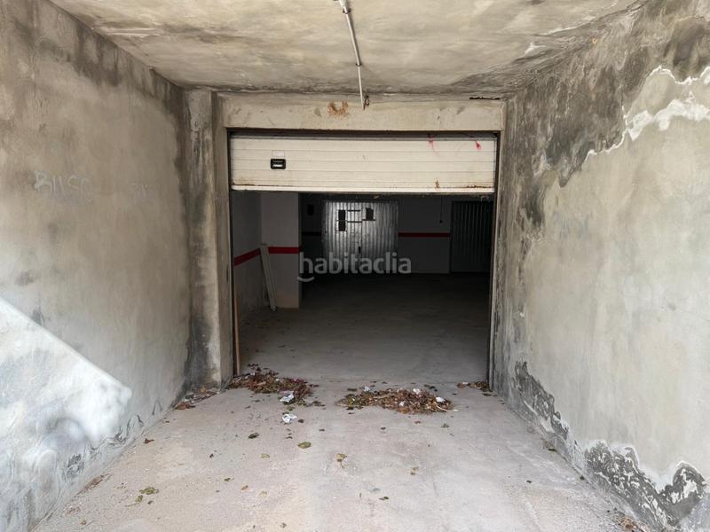 Foto efceba71-52d6-43cf-ba12-22a897fb22a8. Parking voiture dans Torreblanca Torrevieja