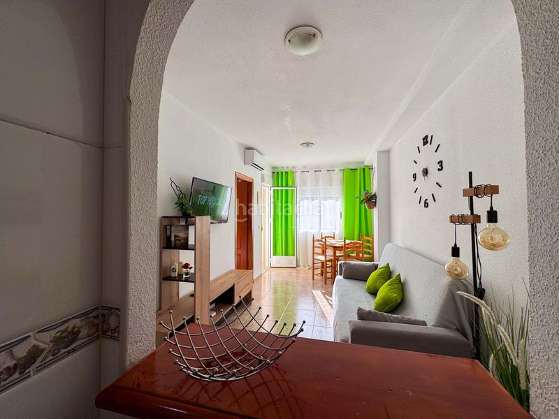 Foto 430af940-9c23-4fc2-b1f4-ae705e84e12d. Piccolo appartamento con riscaldamento piscina in Torrevieja