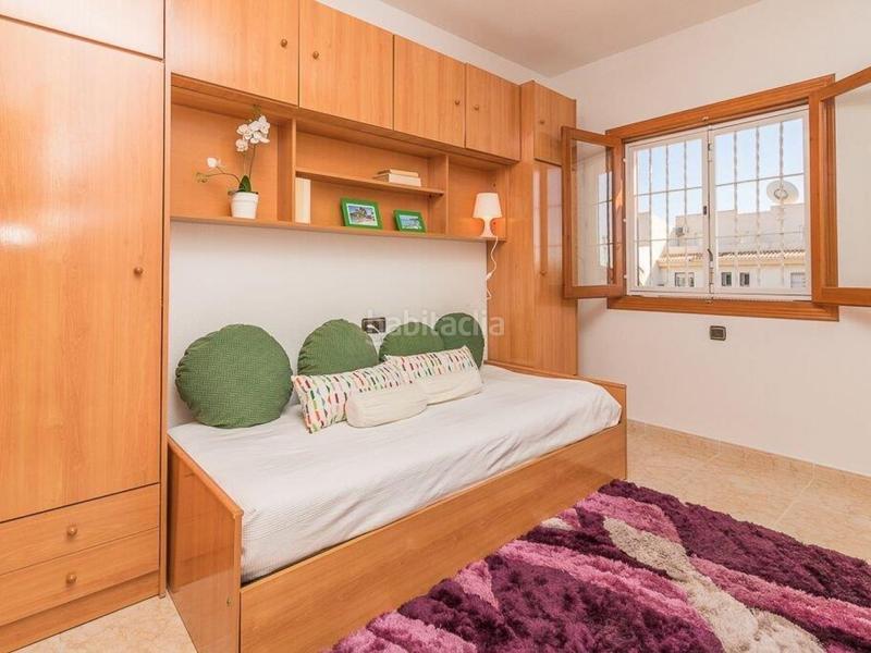 Foto 3db32d5e-a868-4433-be2b-4589459b754e. Maison jumelée avec chauffage parking piscine dans Playa Flamenca Orihuela