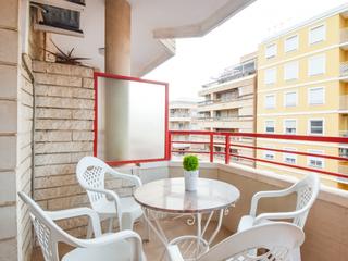 Àtic a Zona Playa del Cura. Este ático en torrevieja, ubicado a pasos de la playa del cura,