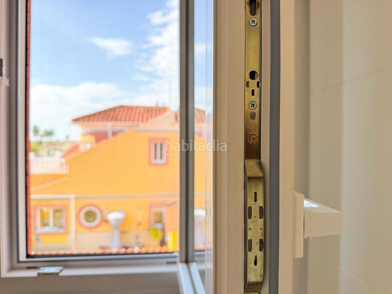 Foto 0bbd175a-6001-46a6-95c9-55cade067728. Casa bifamiliare con riscaldamento parcheggio piscina in Orihuela