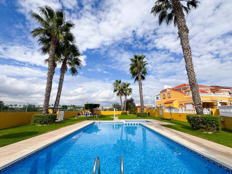 Foto 3eaca8da-4a75-4f7e-a086-5532179ee49a. Casa bifamiliare con riscaldamento parcheggio piscina in Orihuela