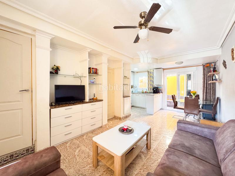 Foto 4ef47215-3211-4133-a0bc-af9b0d46bed8. Casa bifamiliare con riscaldamento parcheggio piscina in Orihuela