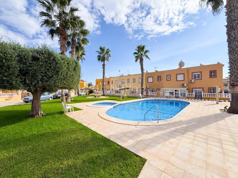 Foto 57a127ce-7b11-45f6-8f67-a9be9b33c6ad. Casa bifamiliare con riscaldamento parcheggio piscina in Orihuela