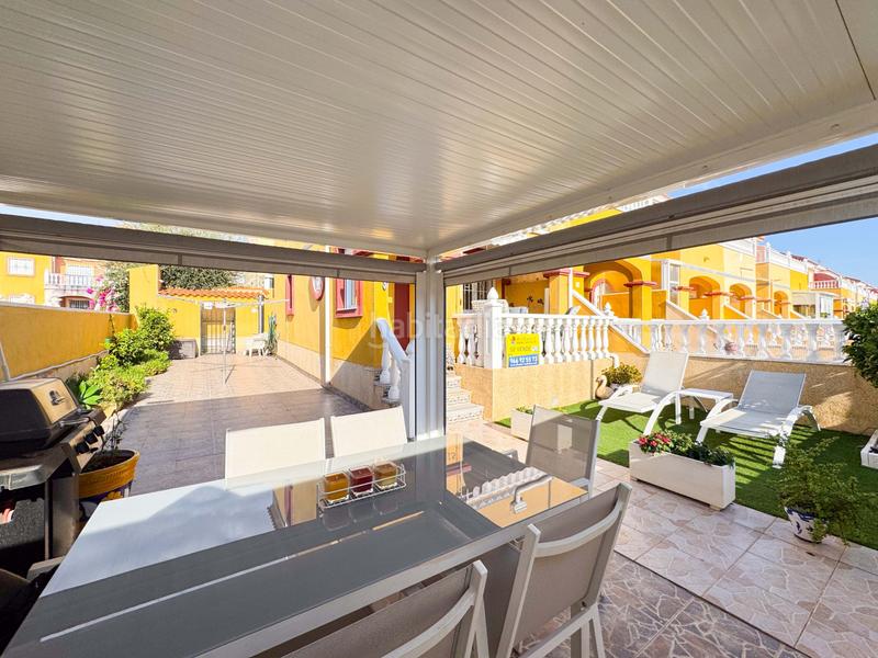 Foto 819bd38d-0d55-4a16-8a0e-5b955f6ff0b1. Casa bifamiliare con riscaldamento parcheggio piscina in Orihuela