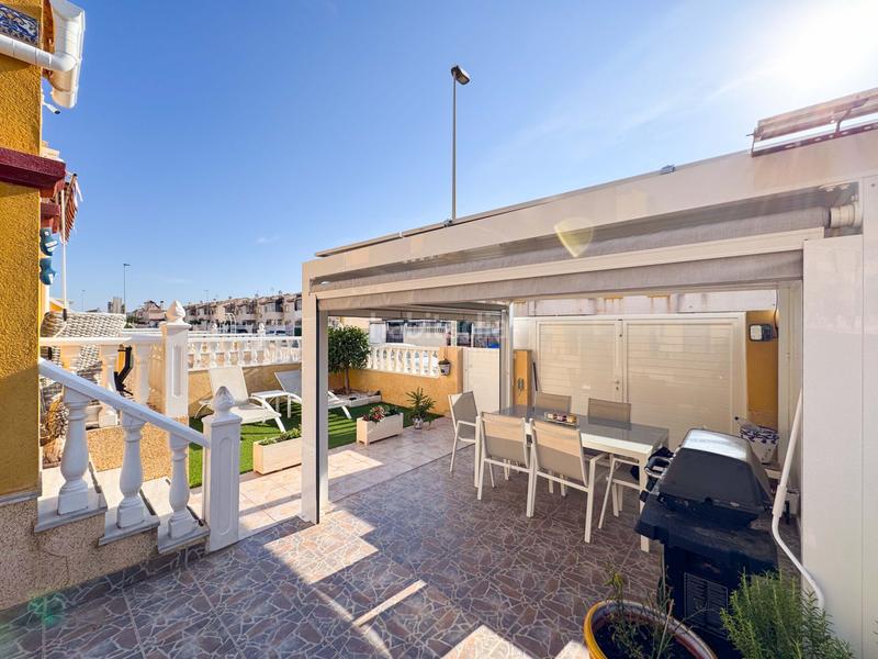Foto 9090940e-4dfe-4d8c-b5fc-2038d38ee750. Casa bifamiliare con riscaldamento parcheggio piscina in Orihuela