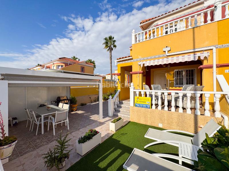 Foto b3fe4f00-7eb2-4c2c-854d-59cb1c986cd6. Casa bifamiliare con riscaldamento parcheggio piscina in Orihuela