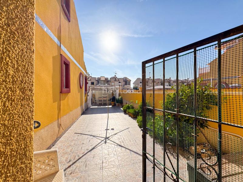 Foto d40545bd-7a4b-4efc-a5dd-807d3b9a083d. Casa bifamiliare con riscaldamento parcheggio piscina in Orihuela