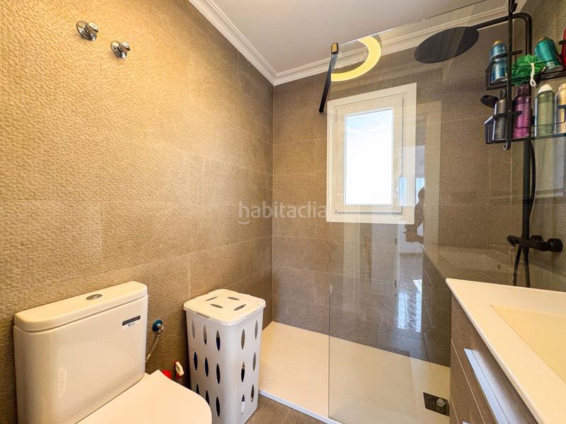 Foto d8b953a7-45e0-4cc1-b96c-c9e9bf467f80. Casa bifamiliare con riscaldamento parcheggio piscina in Orihuela