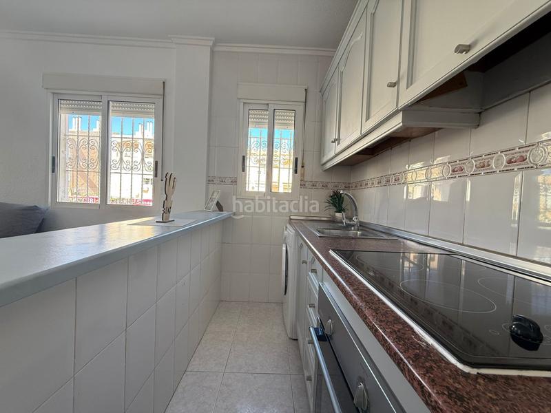 Foto be8bcb3d-5c2e-4737-adab-dbb65d7bb691. Zweistöckige wohnung mit heizung pool in Zona los Frutales Torrevieja