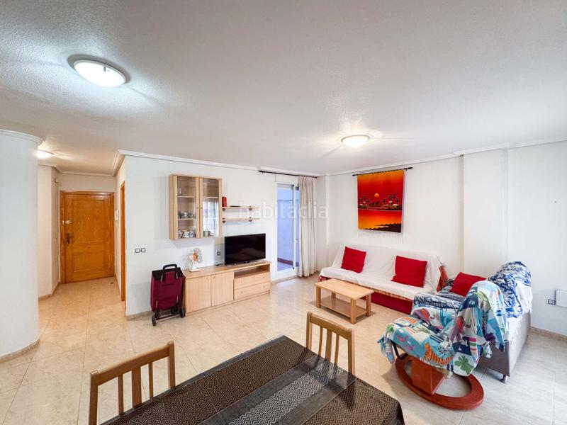 Foto 00a34019-e388-44b1-bf8f-3fd66a705443. Apartament amb calefacció piscina a Antonio Machado Torrevieja