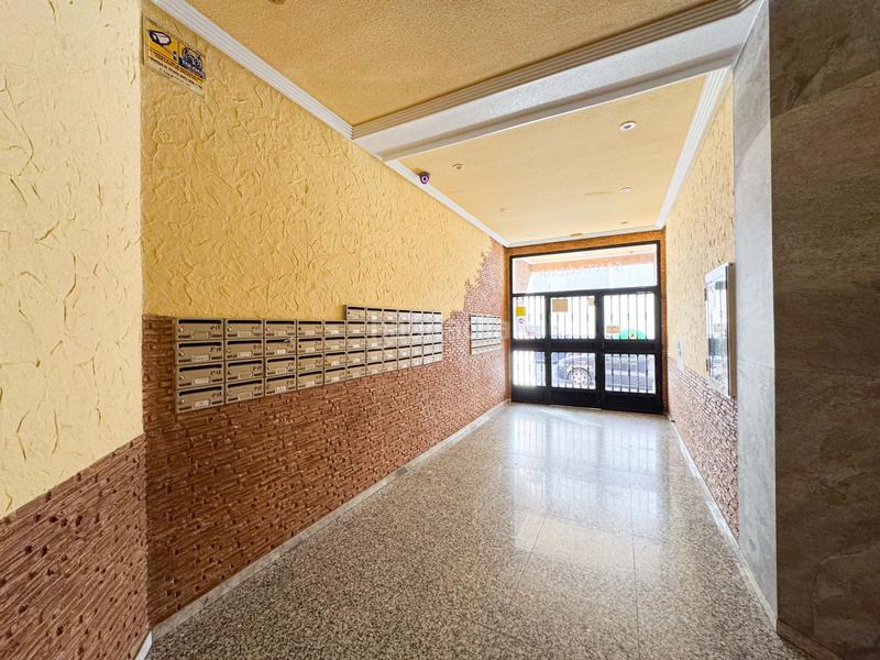 Foto bd7c8ae5-e5ea-4c0d-a238-c0bdbcd66aeb. Apartament amb calefacció piscina a Antonio Machado Torrevieja