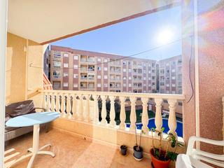 Apartamento en Parque de las Naciones. Este piso en torrevieja, ubicado cerca del parque de las nacione