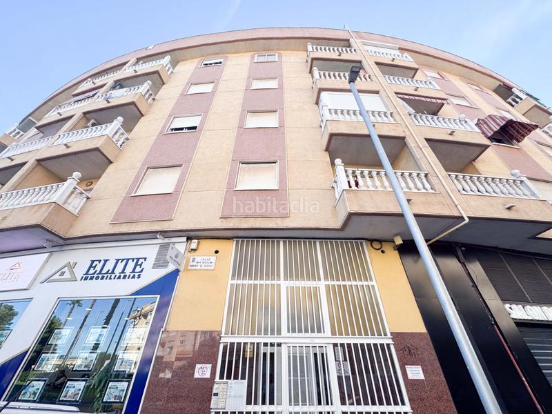 Foto 17c802a1-7ed9-4f69-8294-7b434e883d57. Piccolo appartamento con riscaldamento piscina in Torrevieja