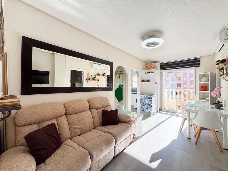 Foto 53d019c0-b83a-48ff-a2d4-31cfe02b1904. Piccolo appartamento con riscaldamento piscina in Torrevieja