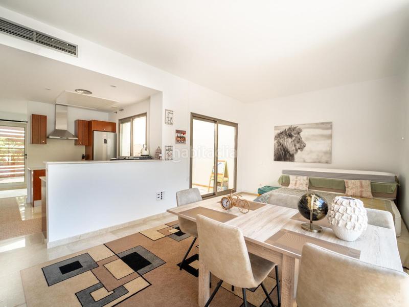 Foto af3724e3-2c2f-47b3-b476-ba07b86c38c2. Maison avec chauffage parking piscine dans Punta Prima Torrevieja