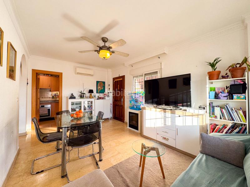 Foto 123a6eda-afa9-418b-9c67-091e7f2b8c6d. Casa adossada amb calefacció aparcament piscina a Torrevieja