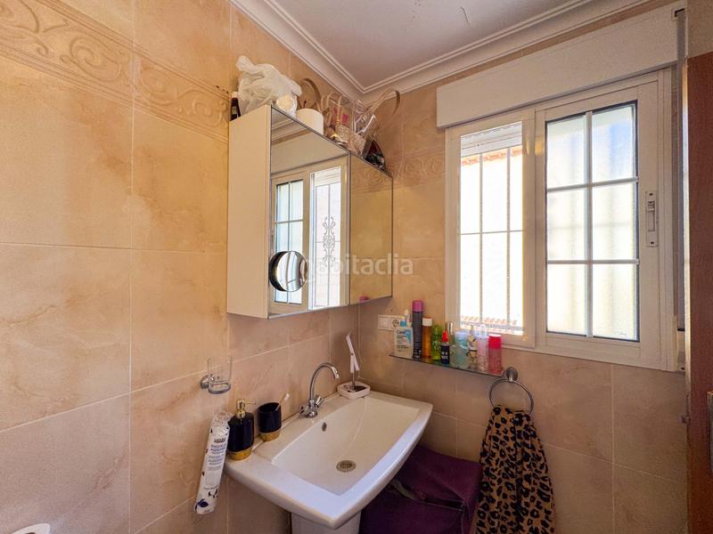 Foto 1edfb227-d989-4643-824c-6b32667808d8. Casa adossada amb calefacció aparcament piscina a Torrevieja