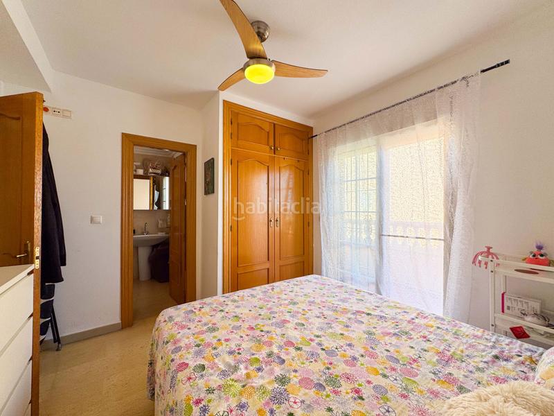 Foto 221809a9-d14a-448d-a53b-d116b2b250d2. Casa adossada amb calefacció aparcament piscina a Torrevieja