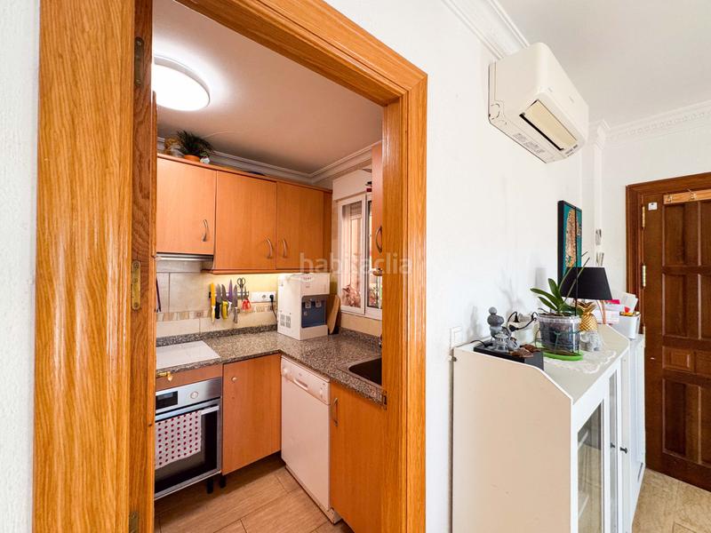 Foto c09a97c1-0f99-42de-ba7f-a17ef13645a5. Casa adossada amb calefacció aparcament piscina a Torrevieja