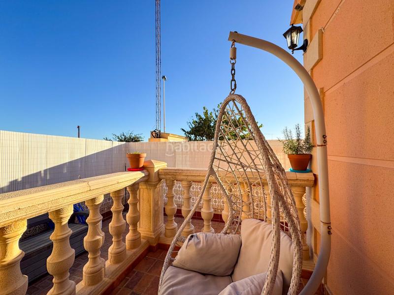 Foto cac06a06-d752-47a7-a545-a6317ccd1cb1. Casa adossada amb calefacció aparcament piscina a Torrevieja
